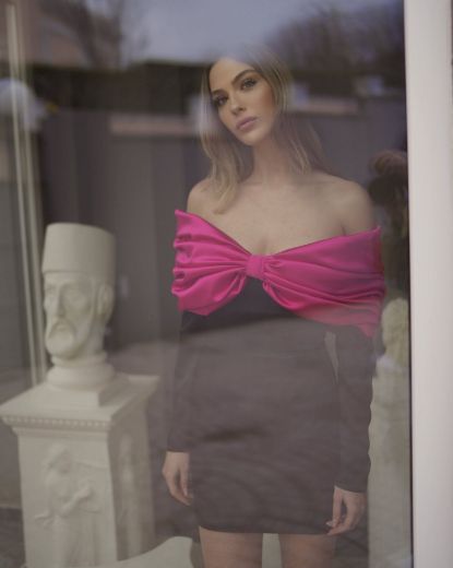 Picture of Lavinya Dress Black Magenta